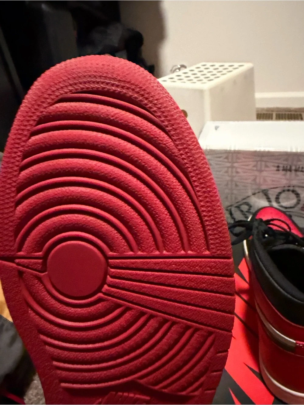Air Jordan 1 - bred toe 2018